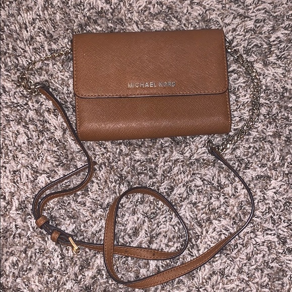 Michael Kors Handbags - Michael Kors Crossbody